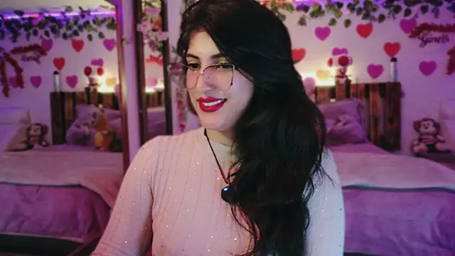 Snapshot of azahar__ziiz chatting on June 7, 1:32 am azahar ziiz online show from June 7, 1:32 am