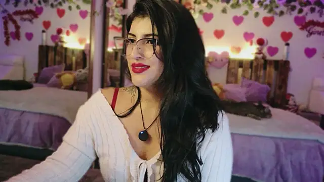Snapshot of azahar__ziiz chatting on June 13, 12:08 am azahar ziiz online show from June 13, 12:08 am
