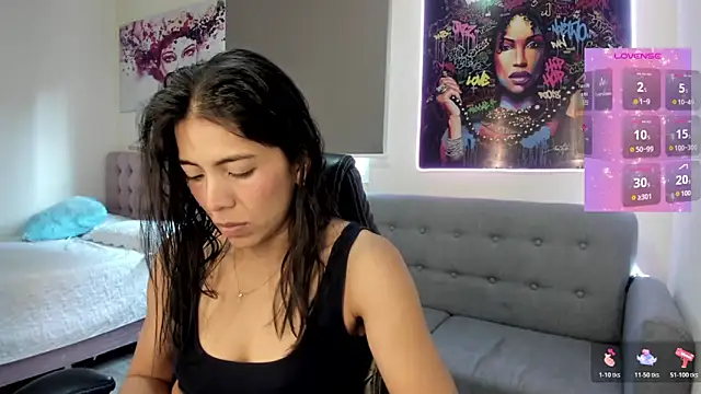 andykiuty online show from November 8, 12:38 pm