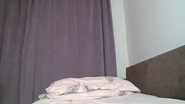 LadyMilfxxx online show from February 17, 3:25 am