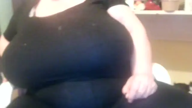 Nataliesbestjuggs online show from July 14, 11:54 pm