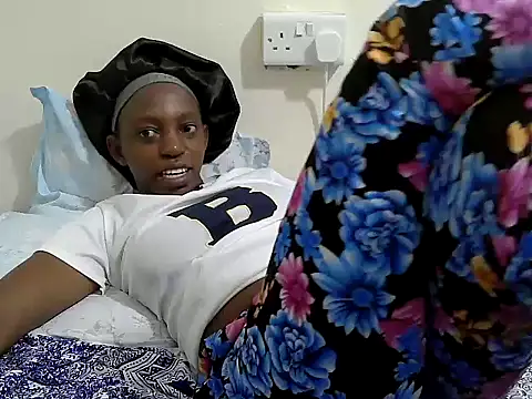 lizbela1 online show from April 2, 3:42 pm