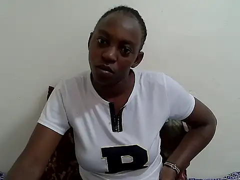 lizbela1 online show from May 1, 9:03 am