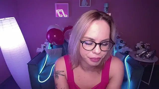 RikaRaily online show from December 27, 10:34 am