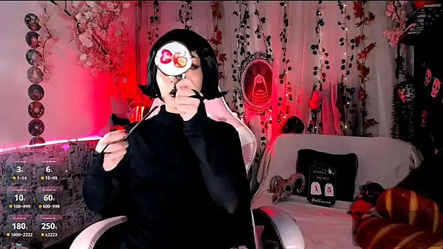 Snapshot of kitty_roxy chatting on October 16, 6:25 am kitty roxy online show from October 16, 6:25 am