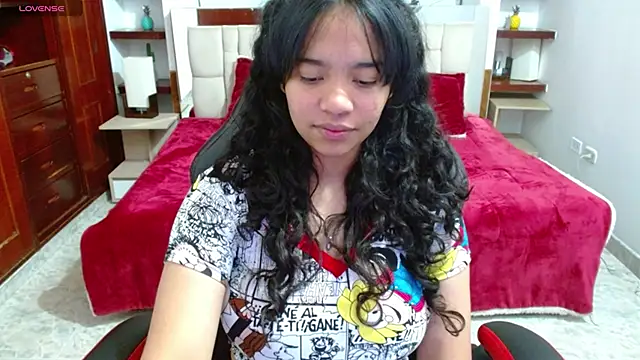 laureentt  online show from January 29, 3:22 am