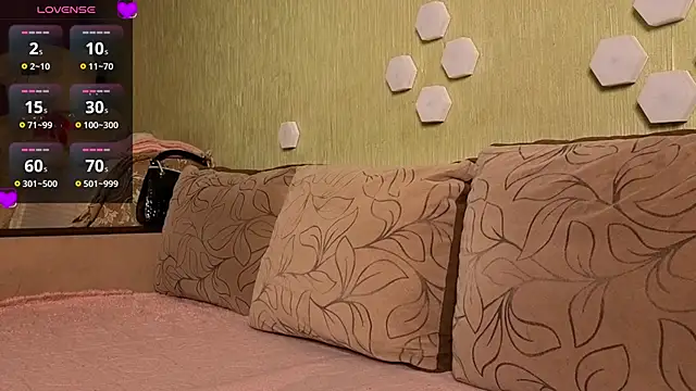Snapshot of Miss_Flexi_fit chatting on May 7, 5:29 pm Miss Flexi fit online show from May 7, 5:29 pm