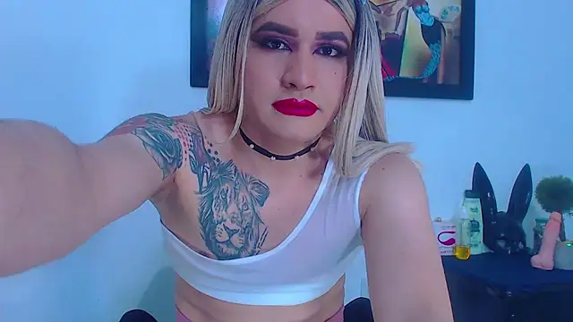 Snapshot of Jeymi-BigCock chatting on December 13, 4:16 pm Jeymi-BigCock online show from December 13, 4:16 pm
