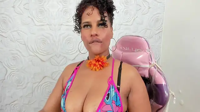 pamela guzmaan online show from March 19, 6:01 pm