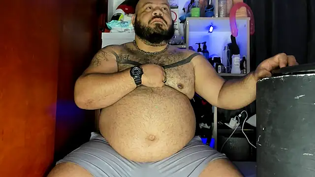 Latino bigcock online show from December 7, 3:04 am