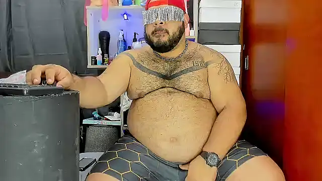 Latino bigcock online show from February 27, 6:29 am