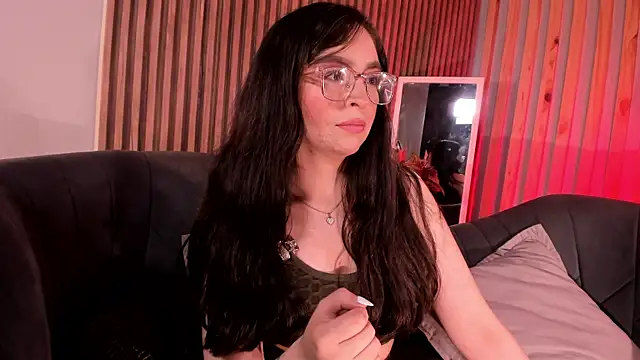 Eva Macalliter online show from April 1, 3:18 am