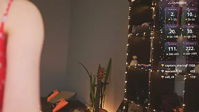 bananya kitty online show from December 13, 12:20 am