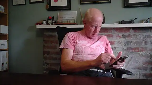 jiggy77777 online show from December 3, 2:36 am