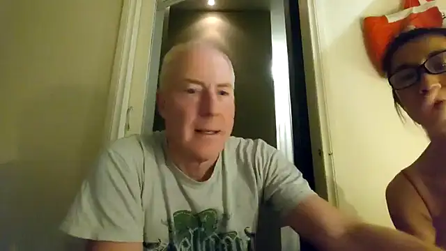 jiggy77777 online show from October 22, 4:46 am