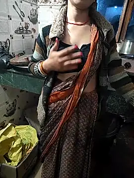 COUPLLE VILLAGE online show from February 2, 4:33 am