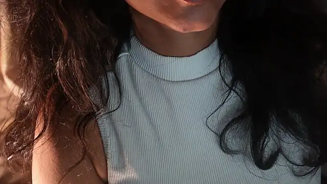 -AyeshaSinghania- online show from September 23, 10:18 am