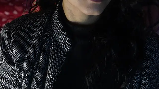 -AyeshaSinghania- online show from December 2, 11:04 am