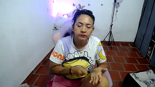daleska ayala 1 online show from April 28, 10:53 am