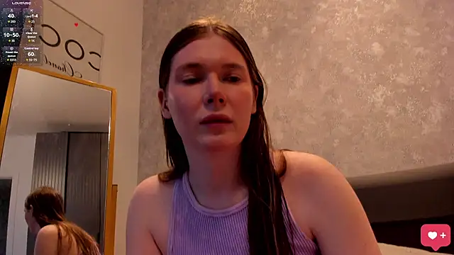 Snapshot of stassie_mil chatting on April 30, 10:54 am stassie mil online show from April 30, 10:54 am