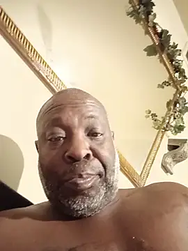 macnificent1fr online show from February 1, 1:59 am