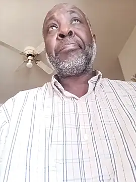 macnificent1fr online show from February 4, 9:20 pm