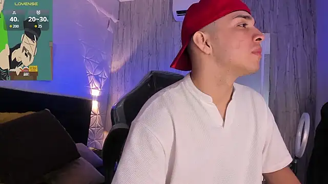 Snapshot of JUANDIAMONDS98 chatting on October 12, 12:59 pm JUANDIAMONDS98 online show from October 12, 12:59 pm