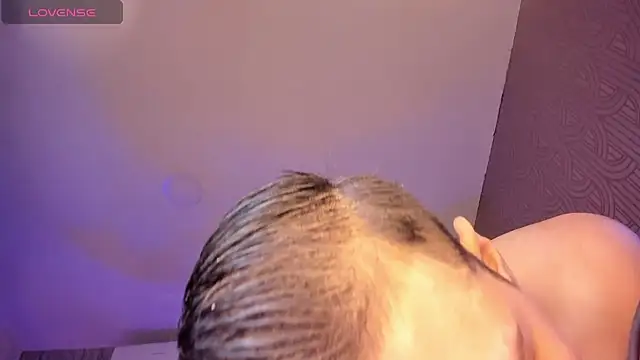 Snapshot of JUANDIAMONDS98 chatting on October 20, 1:33 pm JUANDIAMONDS98 online show from October 20, 1:33 pm