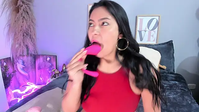 kissacute online show from December 15, 12:38 pm