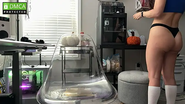 Cosmic Rose online show from November 11, 2:17 pm