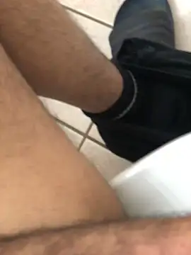 Snapshot of Lun4chuut chatting on December 13, 6:42 am Lun4chuut online show from December 13, 6:42 am