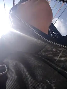 Astrid-- online show from February 12, 3:07 pm