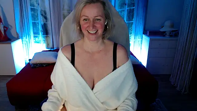 MarleneBloem online show from December 16, 5:40 pm