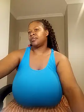 Snapshot of bustylisa1983 chatting on March 19, 7:07 am bustylisa1983 online show from March 19, 7:07 am