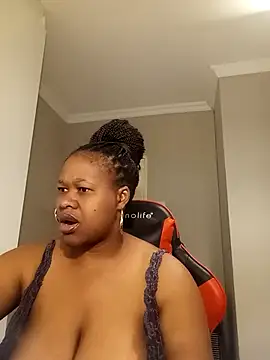 bustylisa1983 online show from March 27, 4:51 am