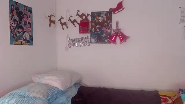 Snapshot of lou_cute chatting on December 24, 6:50 pm lou cute online show from December 24, 6:50 pm