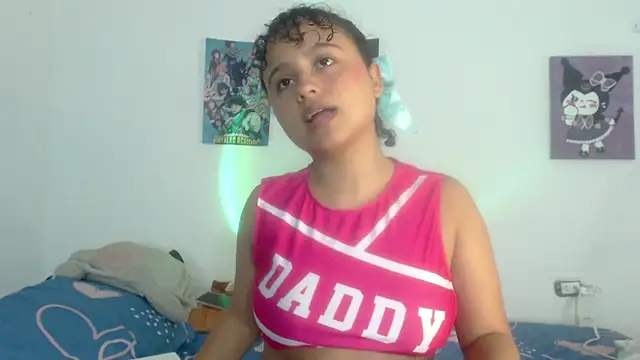 Snapshot of lou_cute chatting on January 20, 1:07 am lou cute online show from January 20, 1:07 am