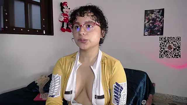 lou cute online show from November 20, 2:01 am