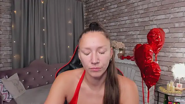 Snapshot of SarahCoksss chatting on March 11, 12:16 am SarahCoksss online show from March 11, 12:16 am