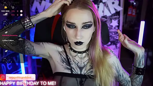 amywhitenessxx online show from December 30, 1:03 pm