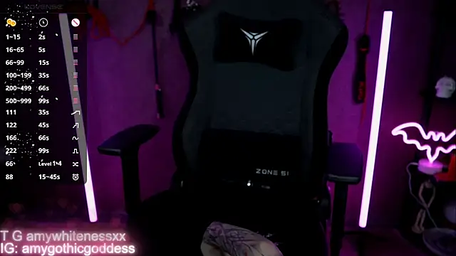 amywhitenessxx online show from March 30, 1:01 pm