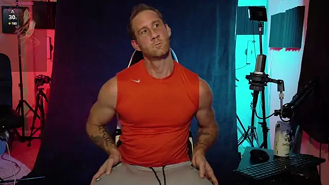 Snapshot of FiftyShadez chatting on September 30, 12:48 am FiftyShadez online show from September 30, 12:48 am