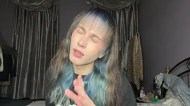 fcherthth online show from January 7, 3:25 pm