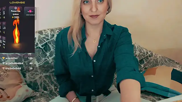 Snapshot of ElysonLang chatting on February 21, 6:07 am ElysonLang online show from February 21, 6:07 am