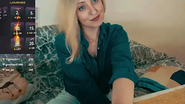 Snapshot of ElysonLang chatting on March 12, 8:31 pm ElysonLang online show from March 12, 8:31 pm