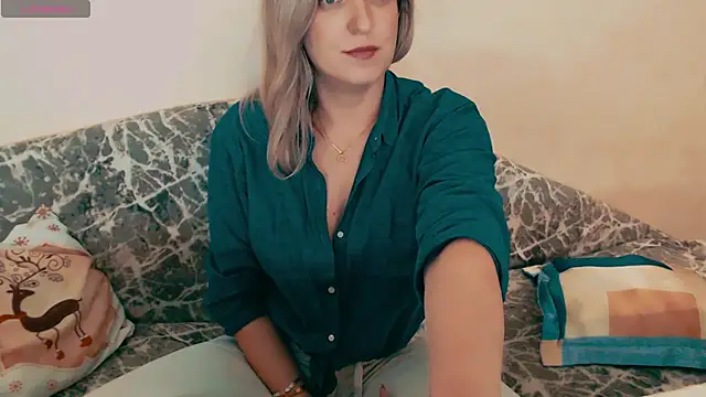 Snapshot of ElysonLang chatting on September 23, 11:24 am ElysonLang online show from September 23, 11:24 am