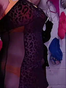 Mshizzle12 online show from October 16, 9:16 pm