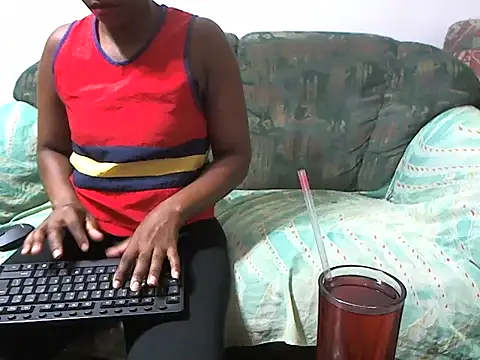 Snapshot of Tania2018 chatting on October 22, 4:40 pm Tania2018 online show from October 22, 4:40 pm