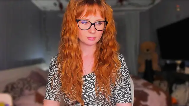 KlementinaBbG online show from March 15, 8:04 pm