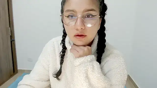 A LittlePrinces online show from December 18, 3:26 am